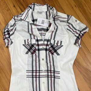 BNWT Guess button shirt size small